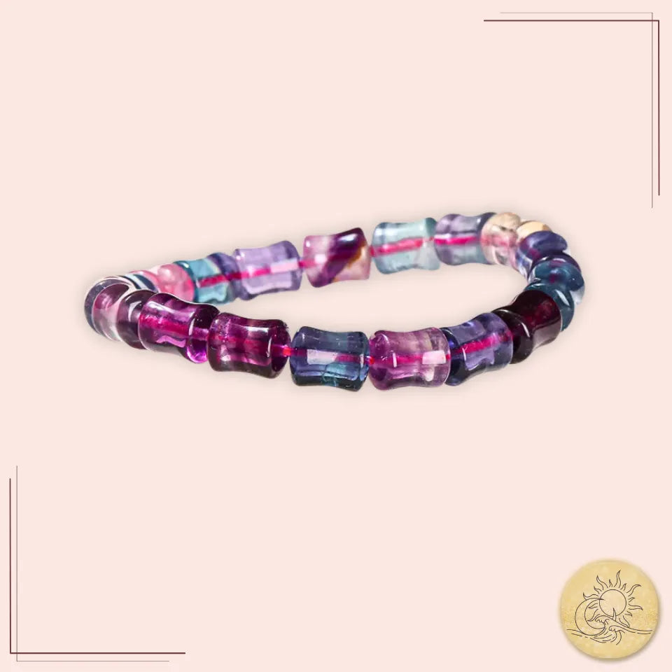 Bracelet Fluorite naturelle – perles en forme de bambou – bijou apaisant et élégant aux reflets arc-en-ciel – Aura Cristal