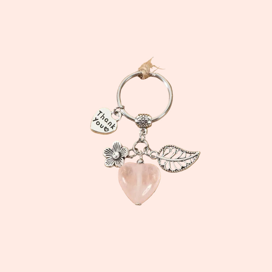 Porte-clés cœur en quartz rose naturelle – pierre d’amour et de douceur – symbole de bienveillance et de tendresse – Aura Cristal
