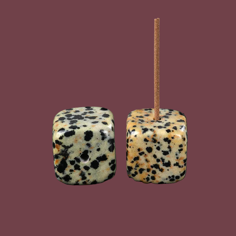 Porte-encens en jaspe dalmatien naturelle – pierre de joie, de spontanéité et de protection – Aura Cristal