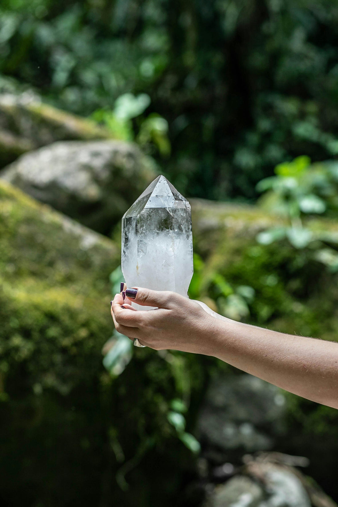 Cristal de Roche : histoire, vertus et secrets en lithothérapie ❄️