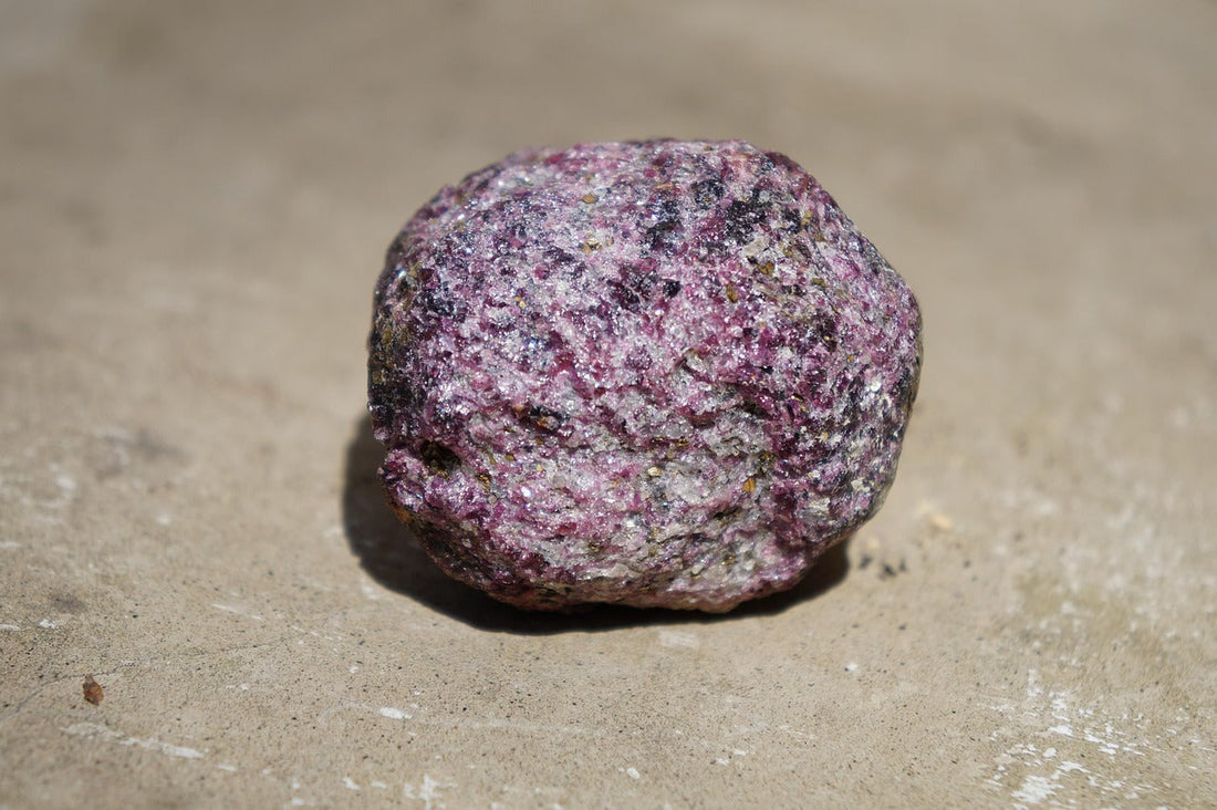 Grenat : histoire, vertus et secrets en lithothérapie ❤️