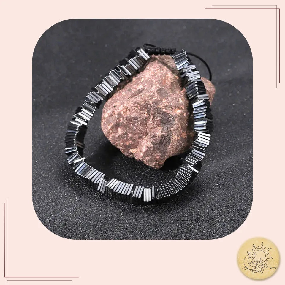 Bracelet Hématite naturelle – barres géométriques – bijou moderne d’énergie et de protection – Aura Cristal