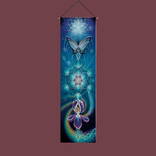 Tapisserie murale Métamorphose Sacrée – illustration spirituelle symbolisant la transformation et l’éveil – Aura Cristal